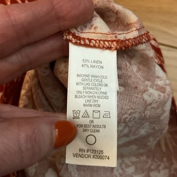 Chadwick’s Pintuck Dress, Sleeveless, Notched Neckline, Floral Print, size PS - Picture 6 of 6